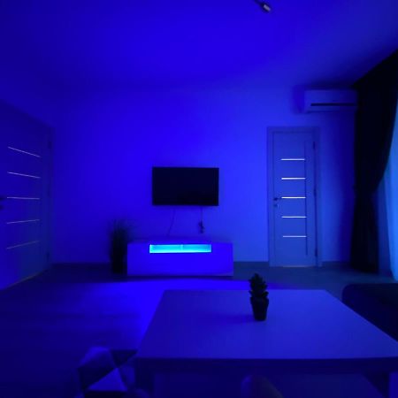 Rose Luxury Apartment Oradea - Felix ภายนอก รูปภาพ