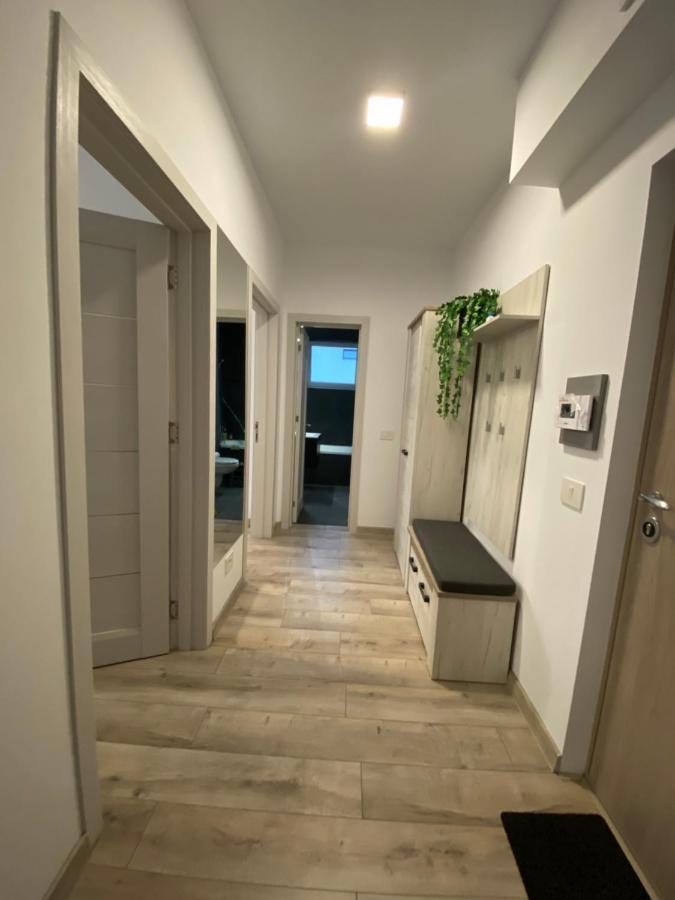 Rose Luxury Apartment Oradea - Felix ภายนอก รูปภาพ