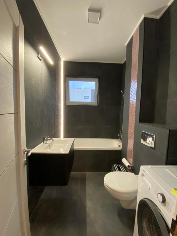 Rose Luxury Apartment Oradea - Felix ภายนอก รูปภาพ
